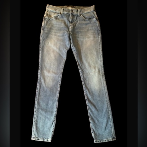 Fidelity Denim Slim Straight Leg Jeans
Size 33, NWT. - Picture 6 of 9